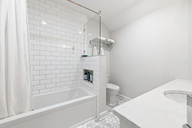 4635 Wildwood AVENUE, Whitefish Bay, WI 53211