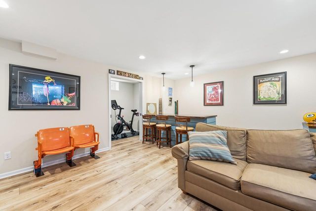 4635 Wildwood AVENUE, Whitefish Bay, WI 53211