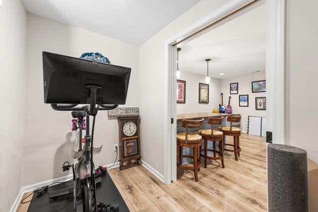 4635 Wildwood AVENUE, Whitefish Bay, WI 53211
