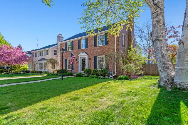 4635 Wildwood AVENUE, Whitefish Bay, WI 53211