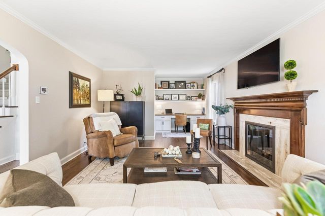 4635 Wildwood AVENUE, Whitefish Bay, WI 53211