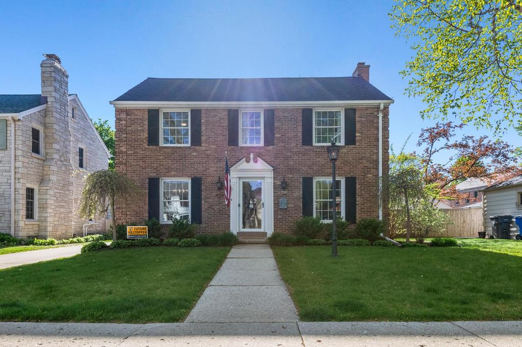 4635 Wildwood AVENUE, Whitefish Bay, WI 53211