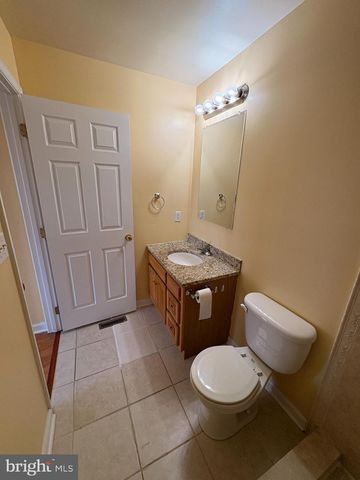 45 SANTA FE CT, Falling Waters, WV 25419