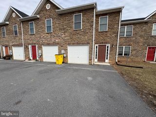 45 SANTA FE CT, Falling Waters, WV 25419