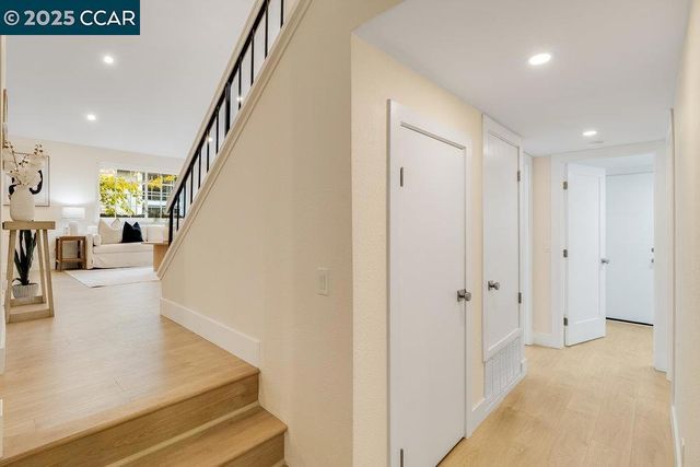 312 Summerfield Dr, Vacaville, CA 95687