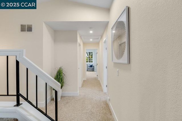 312 Summerfield Dr, Vacaville, CA 95687