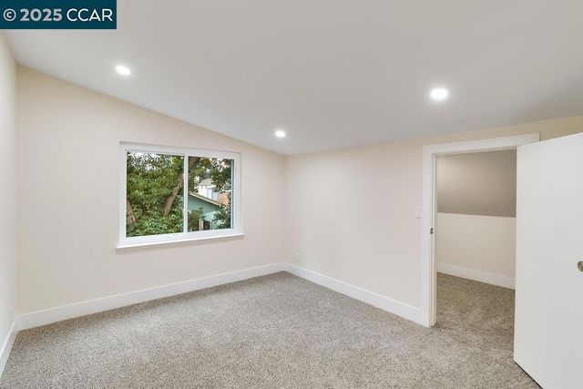 312 Summerfield Dr, Vacaville, CA 95687