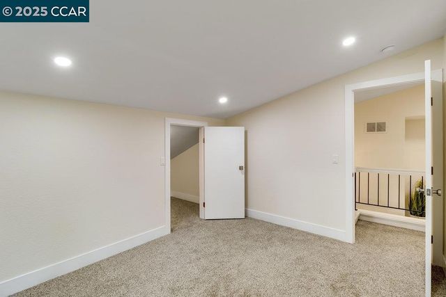 312 Summerfield Dr, Vacaville, CA 95687