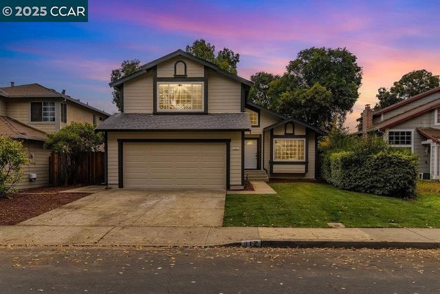 312 Summerfield Dr, Vacaville, CA 95687