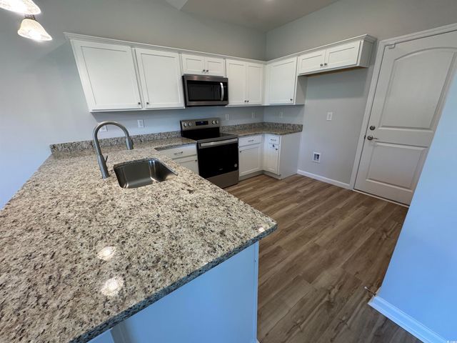 596 Shallow Cove Dr., Conway, SC 29526