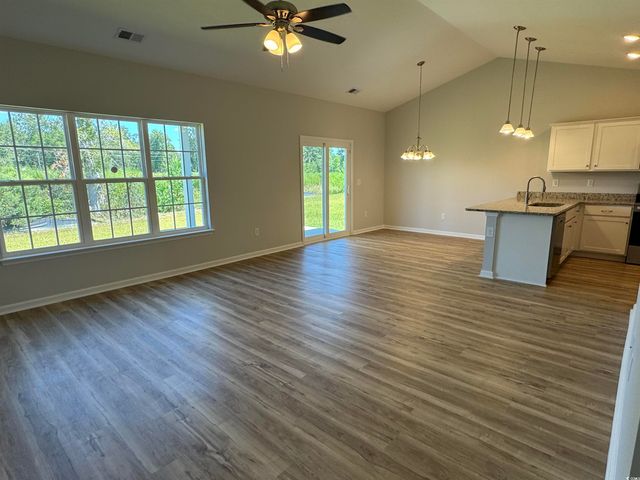 596 Shallow Cove Dr., Conway, SC 29526