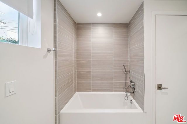 1226 S Bedford Street 103, Los Angeles, CA 90035