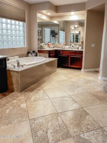 4450 S RIO Drive, Chandler, AZ 85249