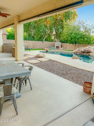 4450 S RIO Drive, Chandler, AZ 85249