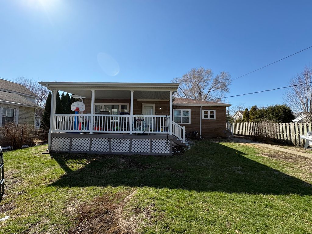 913 Canal Street, Ottawa, IL 61350