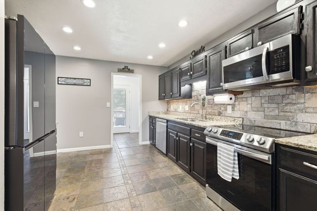 117 Mountain View Rd, Bell Buckle, TN 37020