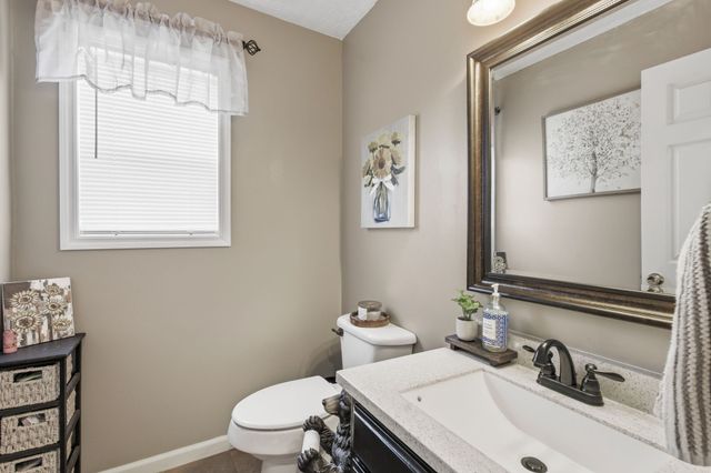 117 Mountain View Rd, Bell Buckle, TN 37020