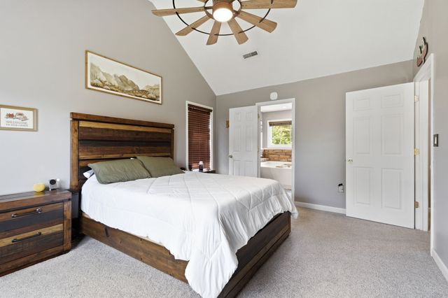 117 Mountain View Rd, Bell Buckle, TN 37020