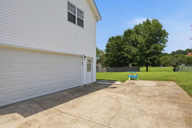 117 Mountain View Rd, Bell Buckle, TN 37020