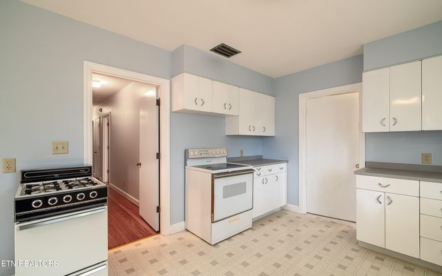 140 Magna Vista Drive, Harriman, TN 37748