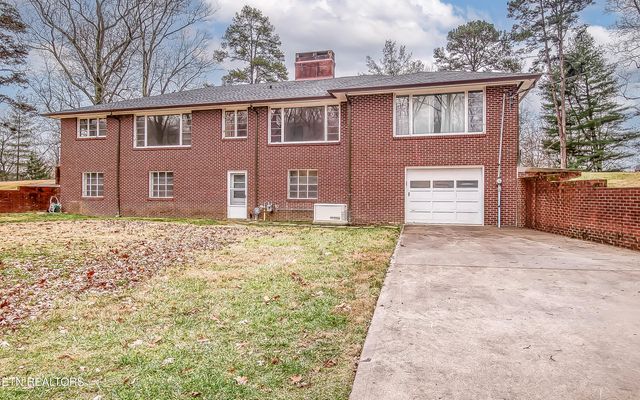 140 Magna Vista Drive, Harriman, TN 37748