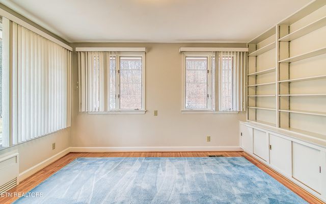 140 Magna Vista Drive, Harriman, TN 37748