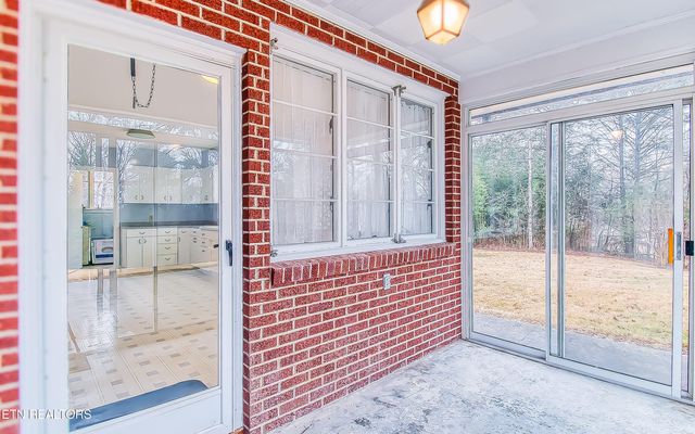 140 Magna Vista Drive, Harriman, TN 37748