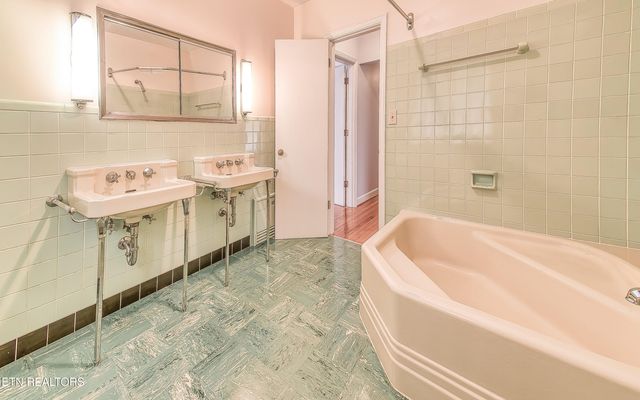 140 Magna Vista Drive, Harriman, TN 37748