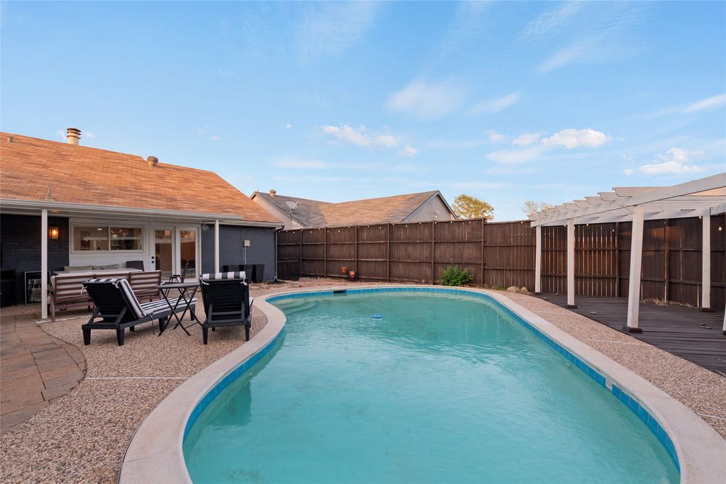 4513 Hale Street, The Colony, TX 75056 — exterior
