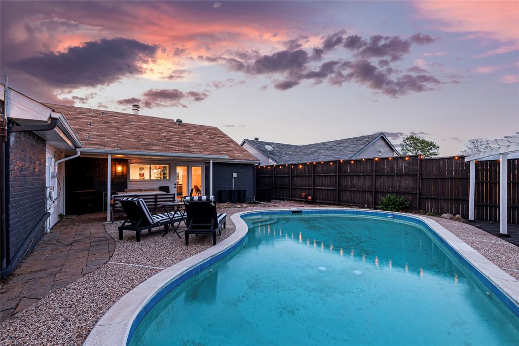 4513 Hale Street, The Colony, TX 75056 — photo 2