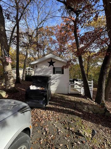 246 Leisure Way, Edgerton, WI 53534