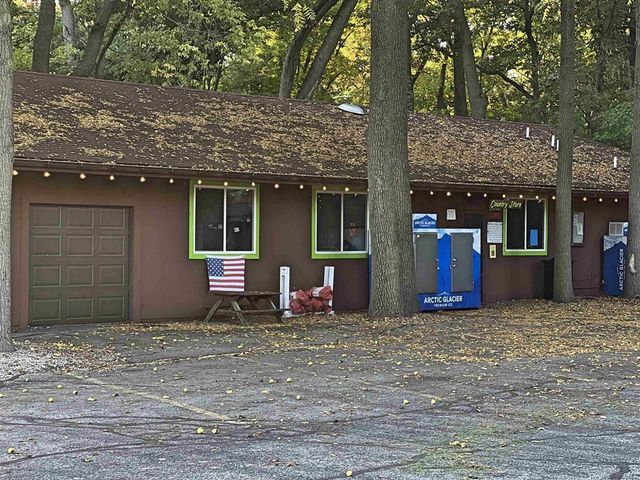 246 Leisure Way, Edgerton, WI 53534