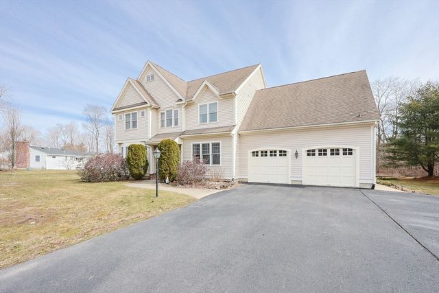 75 Sunflower Dr, Raynham, MA 02767