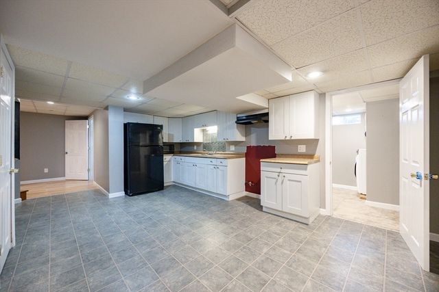 75 Sunflower Dr, Raynham, MA 02767