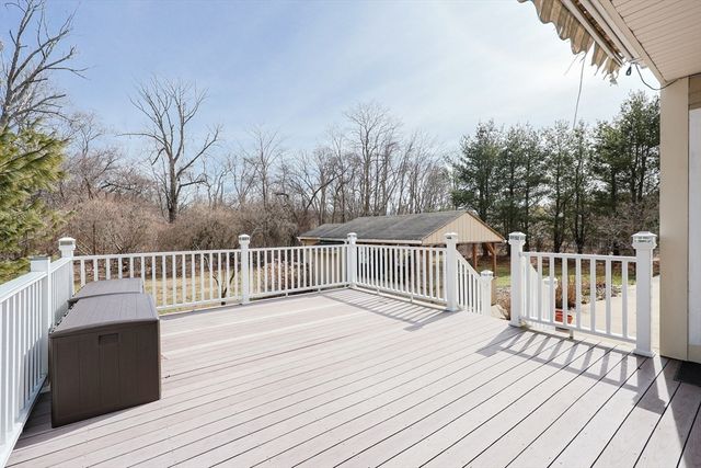 75 Sunflower Dr, Raynham, MA 02767