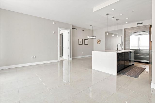 1155 N GULFSTREAM AVENUE 806, Sarasota, FL 34236