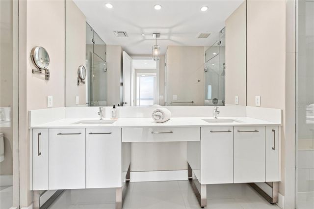 1155 N GULFSTREAM AVENUE 806, Sarasota, FL 34236