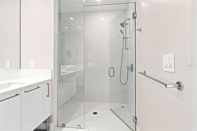1155 N GULFSTREAM AVENUE 806, Sarasota, FL 34236