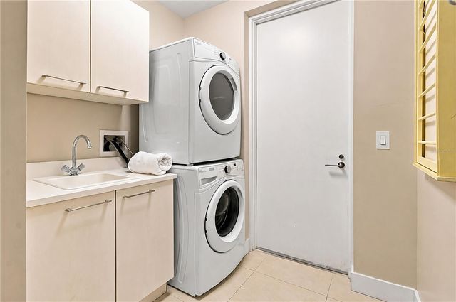 1155 N GULFSTREAM AVENUE 806, Sarasota, FL 34236