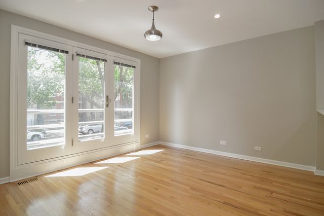 2365 N Wayne Avenue, Chicago, IL 60614
