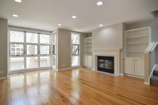 2365 N Wayne Avenue, Chicago, IL 60614