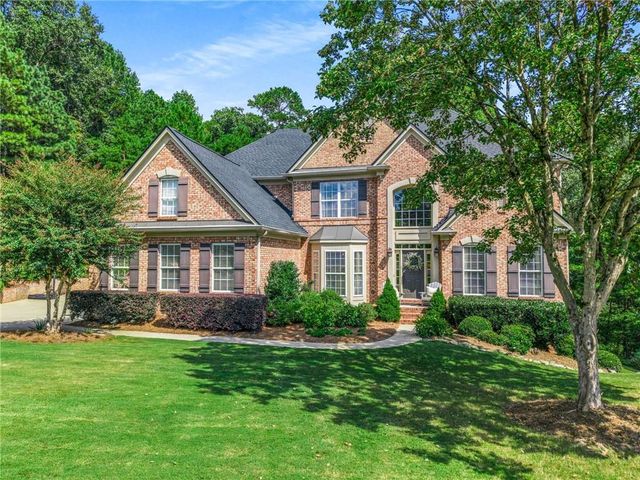 5105 Harbury Lane, Suwanee, GA 30024