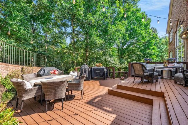 5105 Harbury Lane, Suwanee, GA 30024