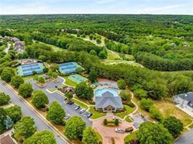5105 Harbury Lane, Suwanee, GA 30024