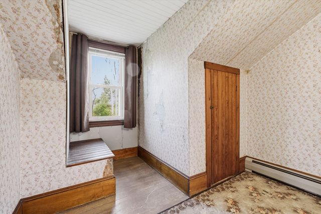 16 Hartung St, Methuen, MA 01844