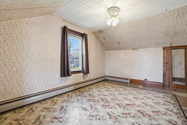 16 Hartung St, Methuen, MA 01844