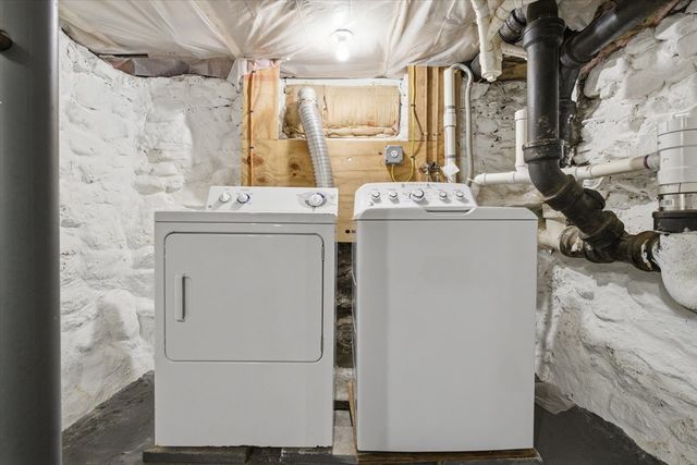 16 Hartung St, Methuen, MA 01844