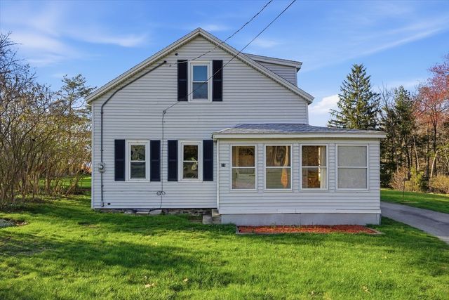 16 Hartung St, Methuen, MA 01844