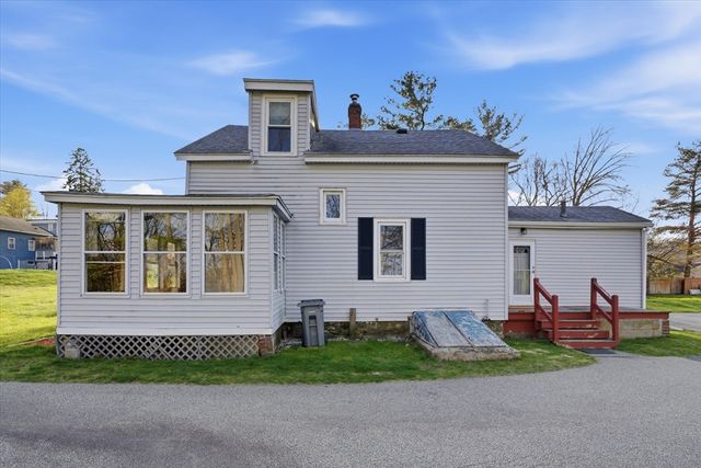 16 Hartung St, Methuen, MA 01844