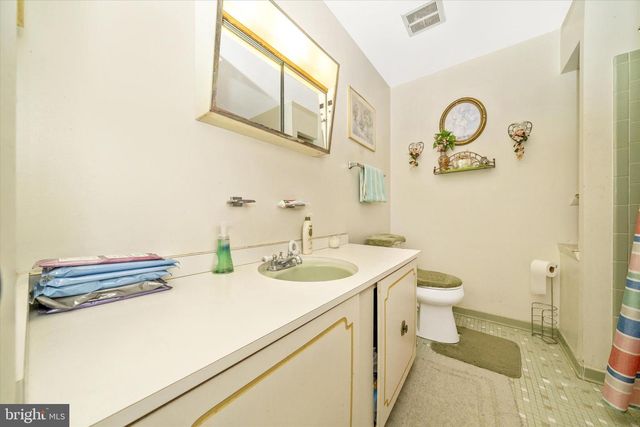 7811 E BARRETT RD, Fort Washington, MD 20744